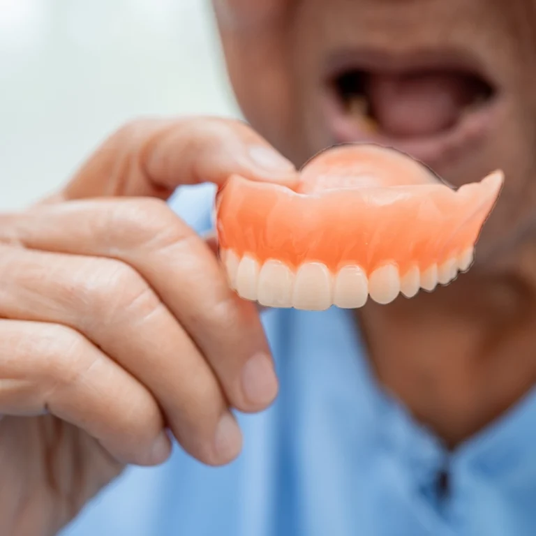 Removable & Fixed Dentures